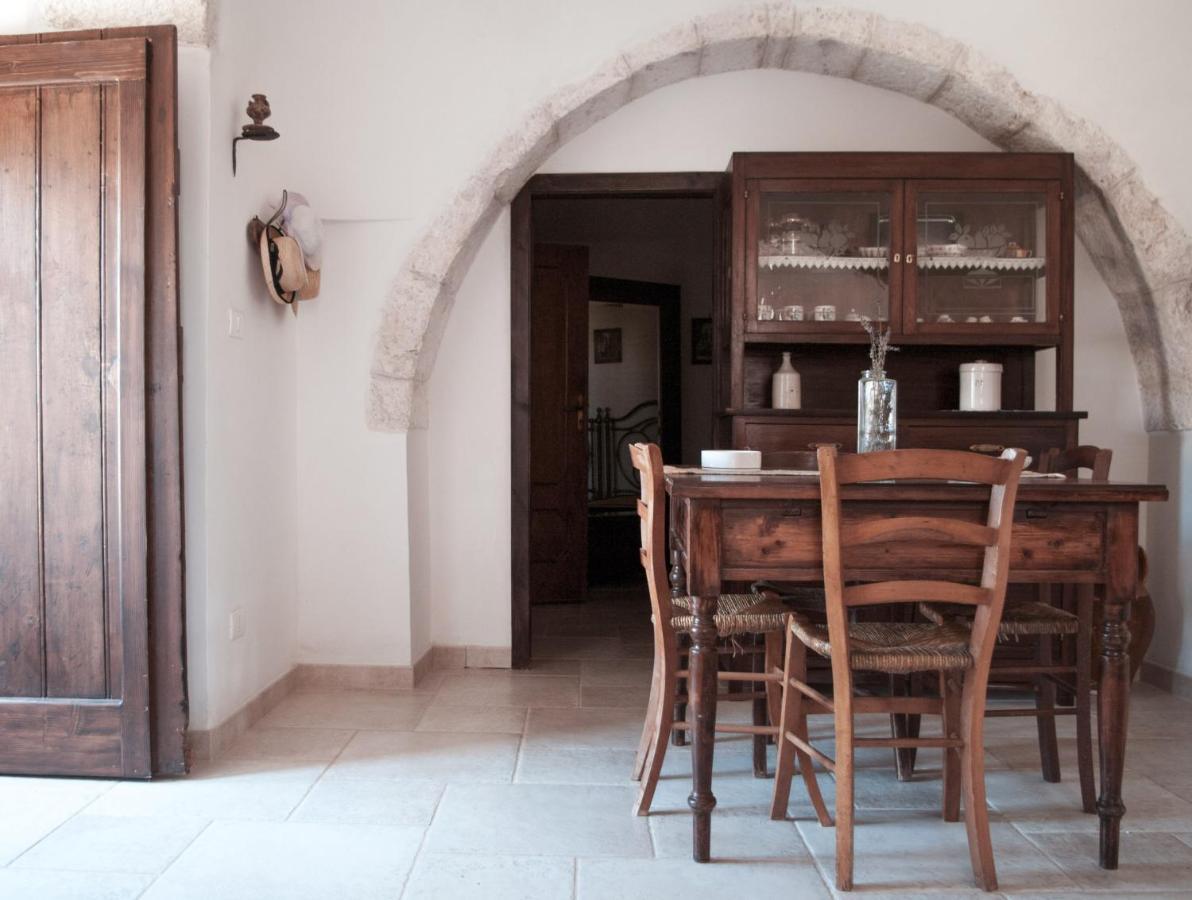 Trulli Sul Vignale In Masseria Santalachicca Martina Franca Exterior photo